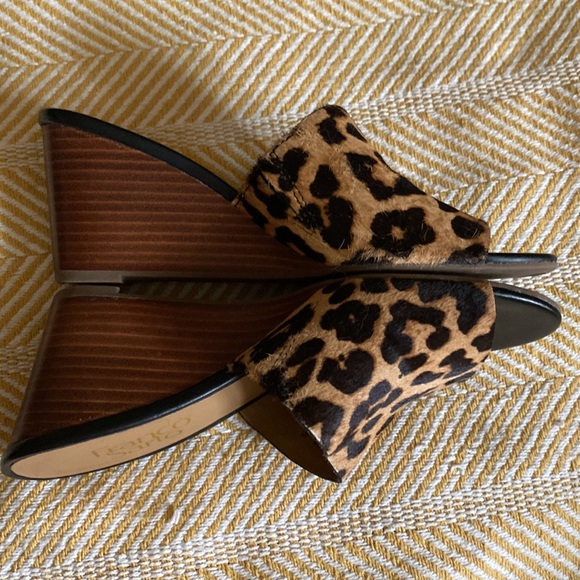 Franco Sarto Leopard  peep toe 3 inch wedges size 6 - Picture 4 of 6